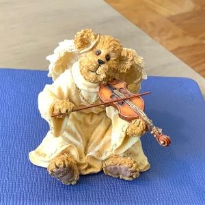 Adorable Boyds Bear Musical angel figurine.